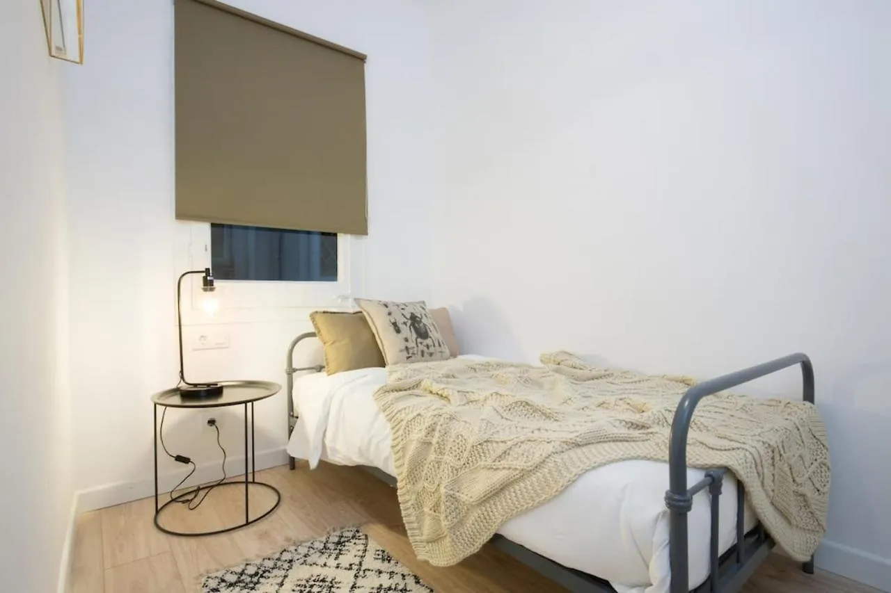 Casa Cosi - Casanova 3 Apartment Barcelona